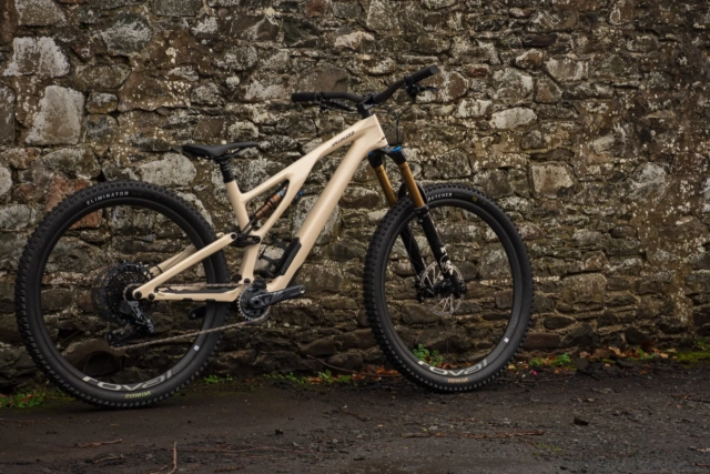 Specialized 2022 Stumpjumper Evo Pro - Image 2
