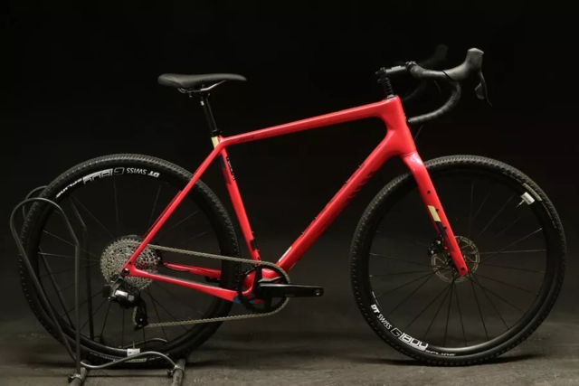 USED - 2022 Salsa Warbird Carbon Rival XPLR AXS 57.5cm Gravel Bike Light Use