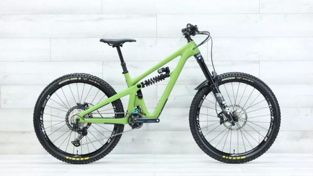 USED - 2021 Yeti SB165 C1 Mountain Bike - Small