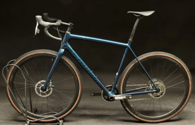 USED - 2023 Specialized Crux Pro Bike 56cm SRAM Force AXS 12s Deep Lake Grn Floor Demo - Image 3