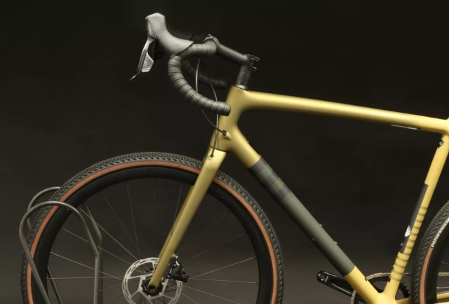 USED - 2023 Specialized Crux Expert Carbon 58cm SRAM XPLR eTap AXS Gold Floor Demo - Image 3