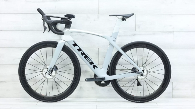 USED - 2019 Trek Madone SLR 6 Disc Road Bike - 54cm - Image 2