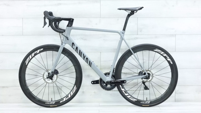 USED - 2023 Canyon Ultimate CF SL Disc Road Bike - XL - Image 2