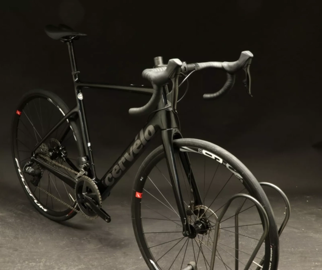 2022 Cervelo Caledonia Rival AXS 12s Carbon Bike 56cm Metallic Black Demo Model - Image 3