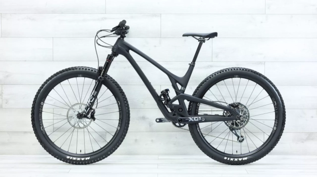 USED - 2022 Evil Following V3 X01 i9 Hydra Mountain Bike - Medium - Image 2