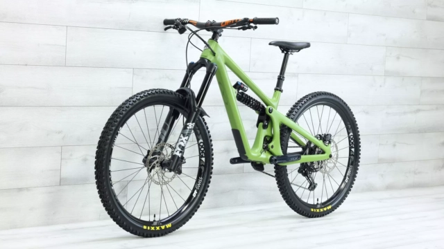 USED - 2021 Yeti SB165 C1 Mountain Bike - Small - Image 3