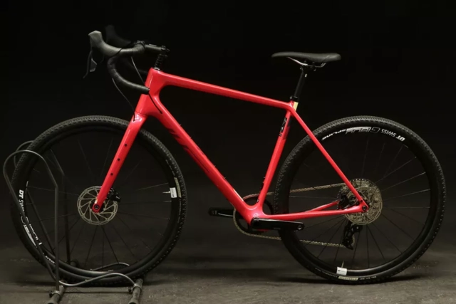 USED - 2022 Salsa Warbird Carbon Rival XPLR AXS 57.5cm Gravel Bike Light Use - Image 3