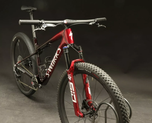 USED - 2024 Specialized S-WORKS Epic WC Large L 29" Bike Red Tint FACT 12m Floor Demo - Image 2