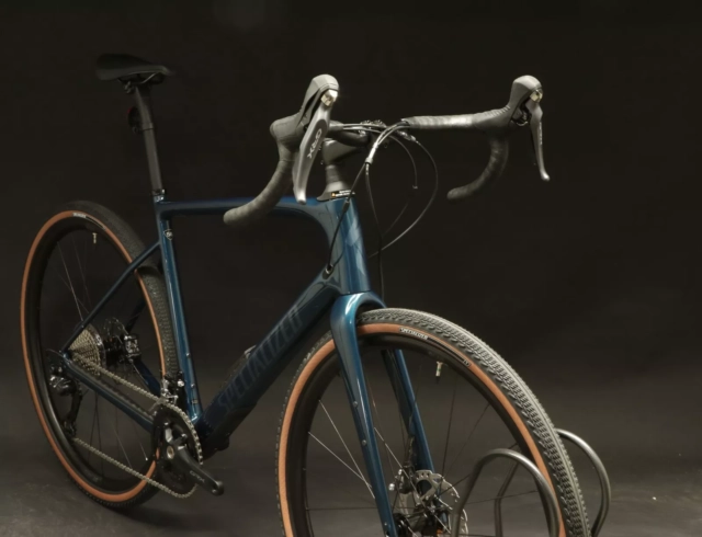 USED - 2023 Specialized Diverge Comp Carbon 58cm GRX R810 11s Deep Lake Teal Demo - Image 2
