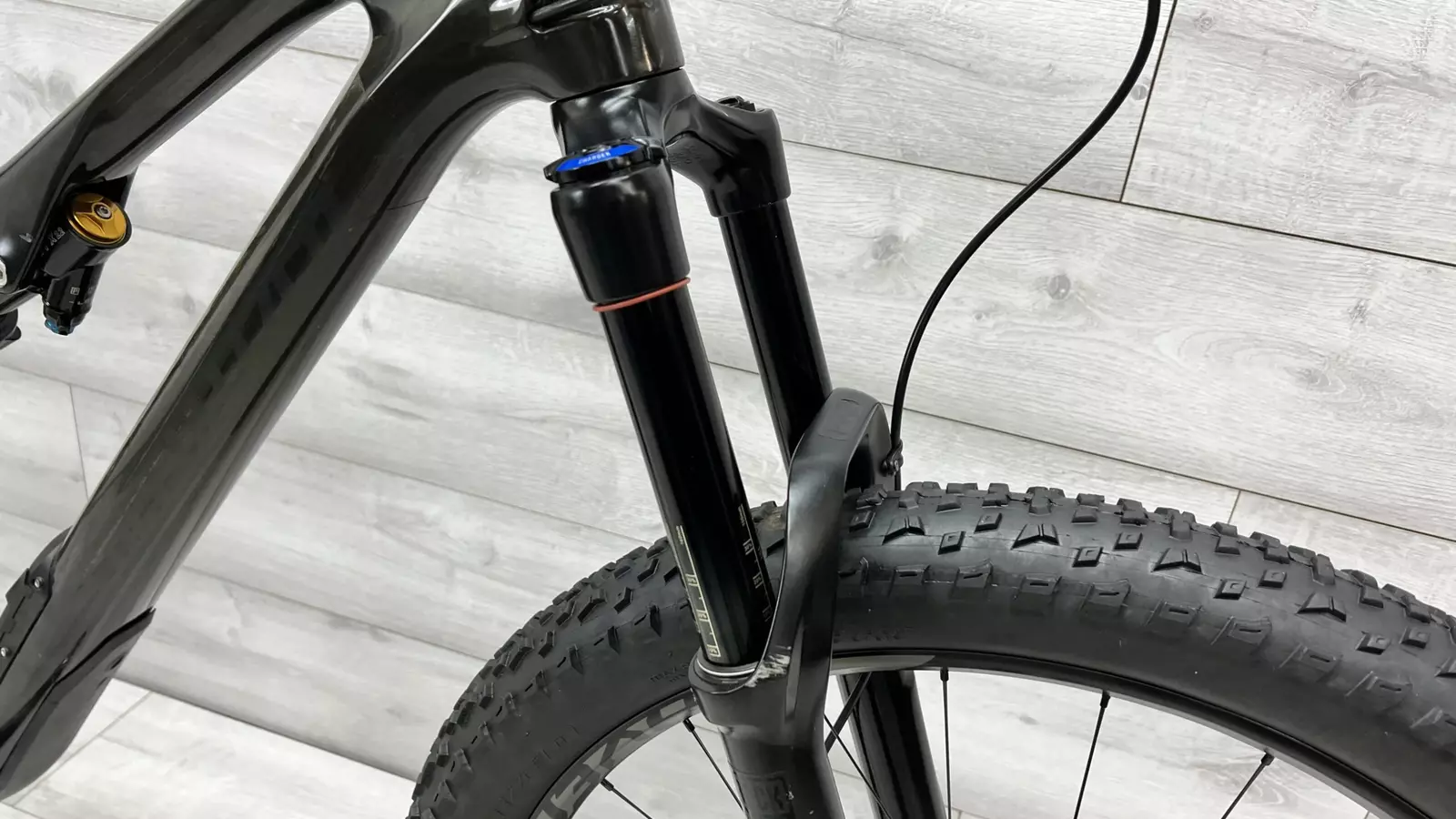 2017 Specialized Stumpjumper FSR Pro Carbon 6Fattie Mountain Bike - Large - Image 3